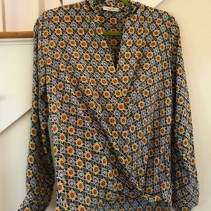 Pleione Patterned wrap blouse